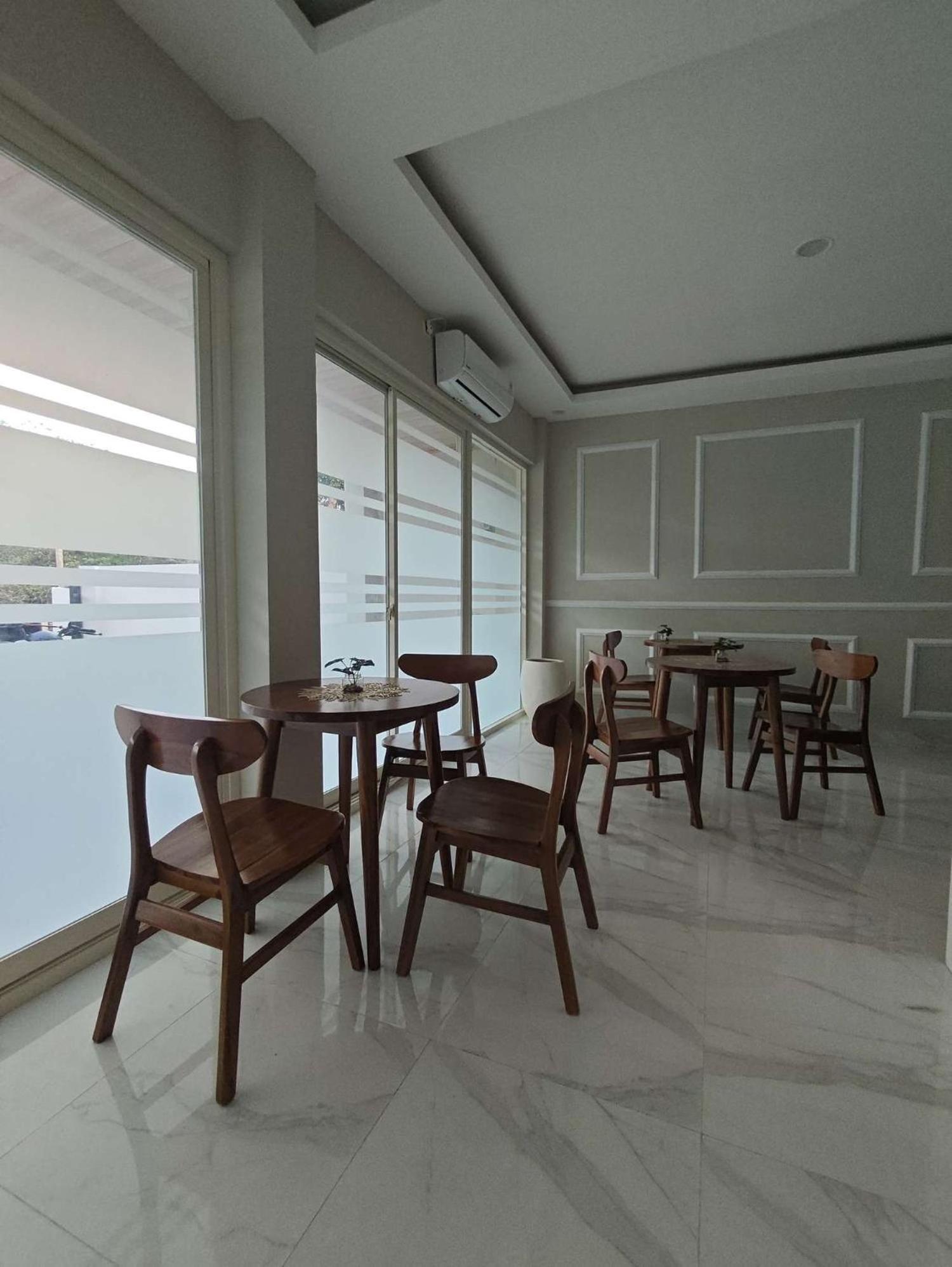 El Nipa Hotel لابوان باجو المظهر الخارجي الصورة